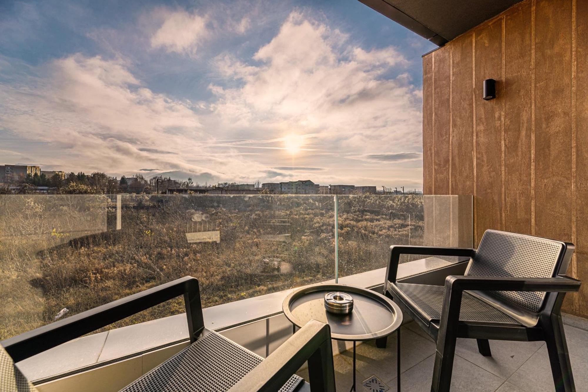 Luxury Landing Apartments Complex Qualis Braşov Extérieur photo